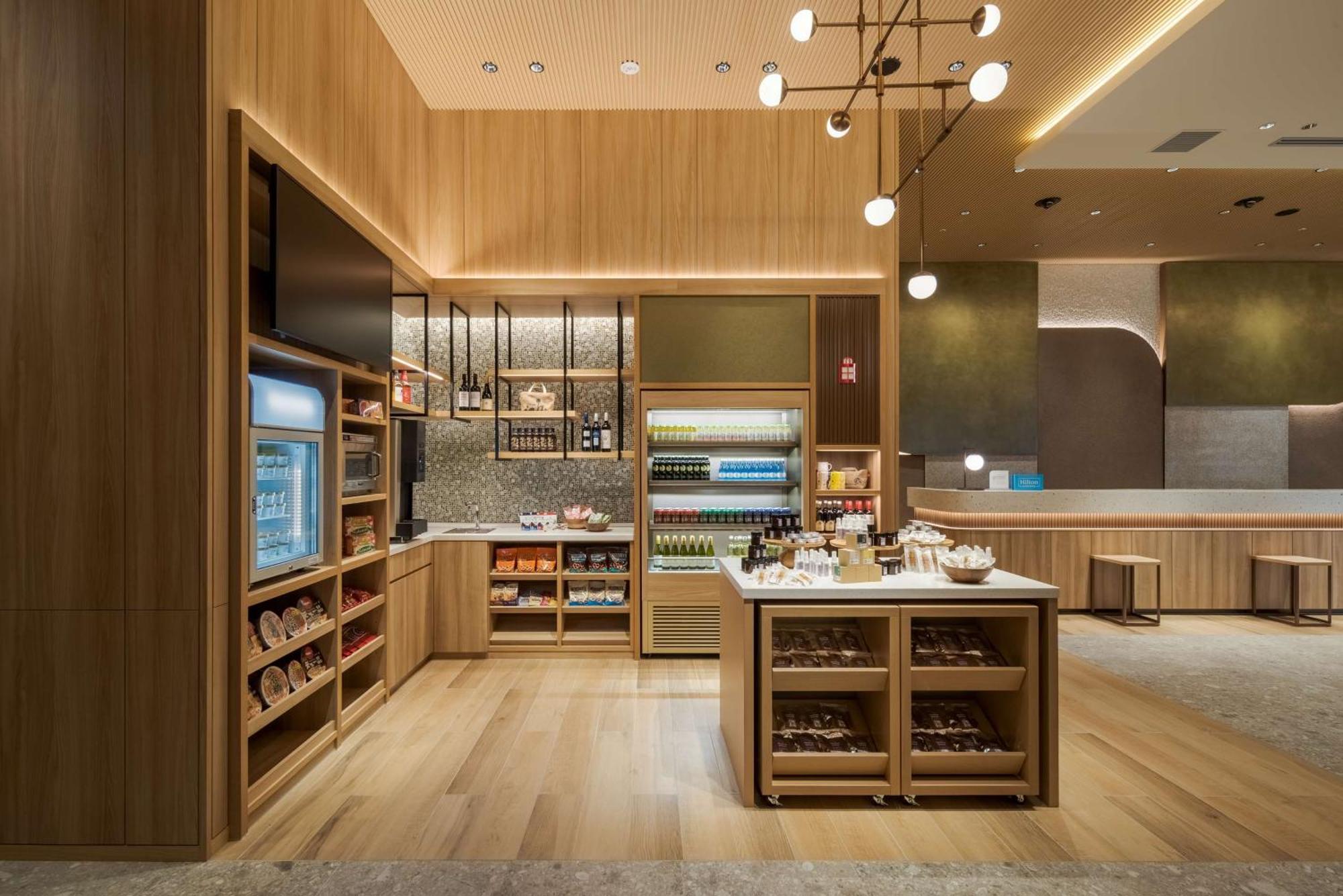 Hilton Garden Inn Kyoto Shijo Karasuma ภายนอก รูปภาพ